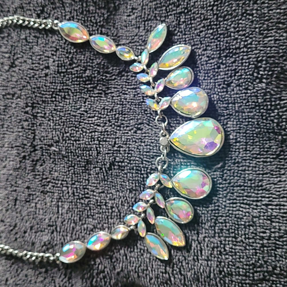 Aurora rainbow collar necklace